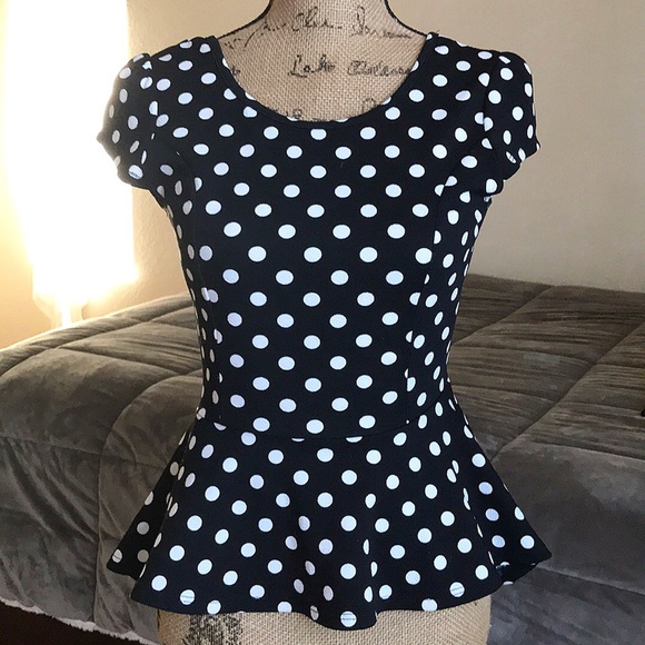 fashion magasine Tops - Black & white Polka dots Peplum Blouse💐💕